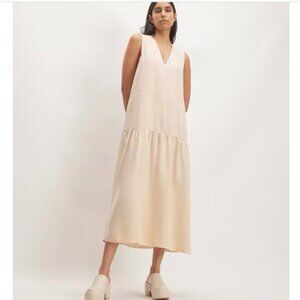 EVERLANE 100% Tencel (Lyocell) V-Neck Neutral Minimalist Nude Cream Dress Size S